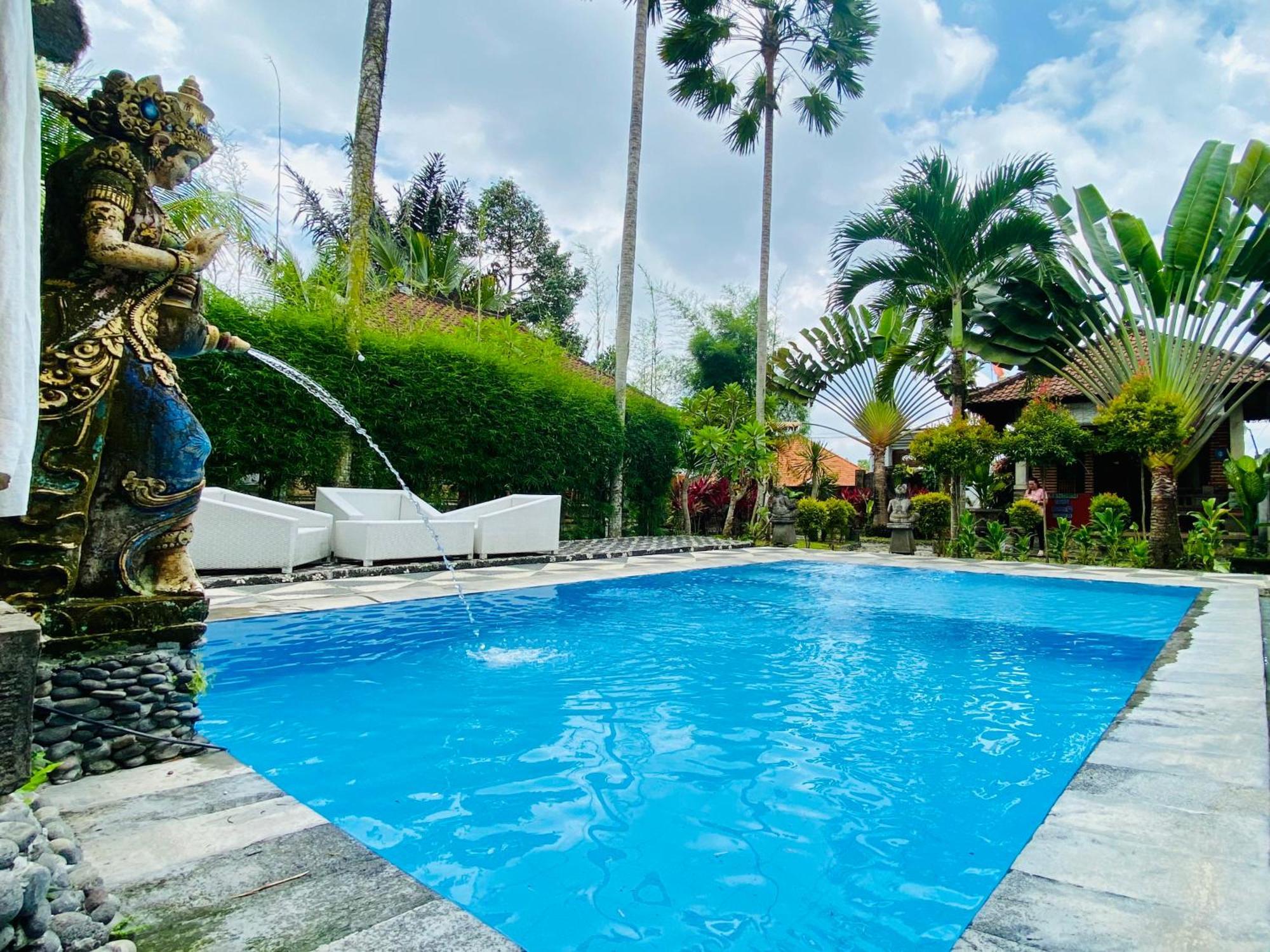 Dong Loka Guesthouse Bali Carangsari Екстериор снимка